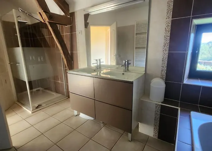 Апартаменты Grange Des Endrevies *